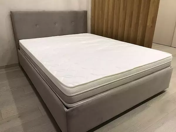 Кровать Маркус напрямую со склада